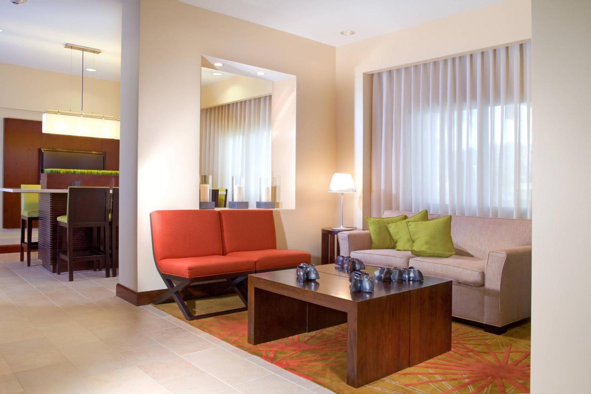 Courtyard By Marriott Port Of Spain Bagian luar foto