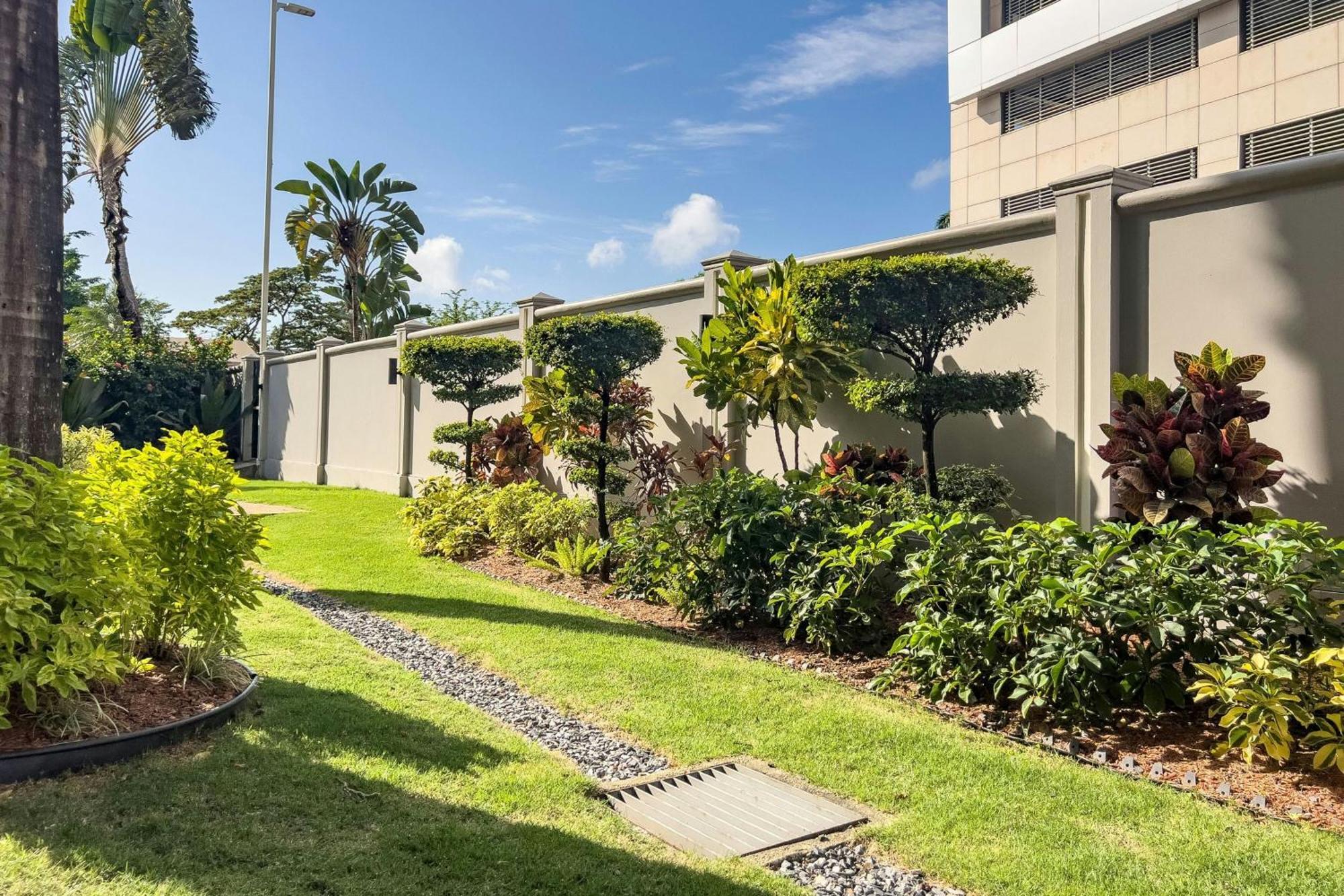 Courtyard By Marriott Port Of Spain Bagian luar foto