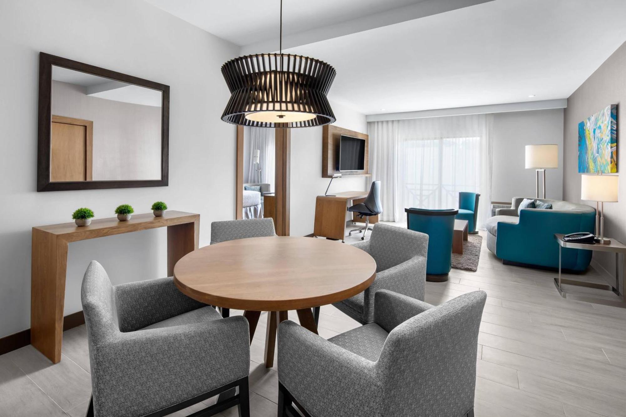 Courtyard By Marriott Port Of Spain Bagian luar foto